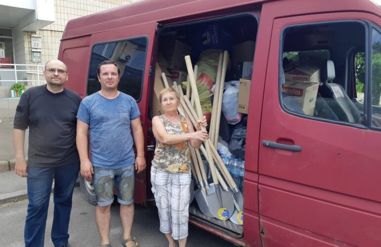 Діяльність “МАЙБУТТЯ” (06.2023). Допомога людям з Херсонської області.