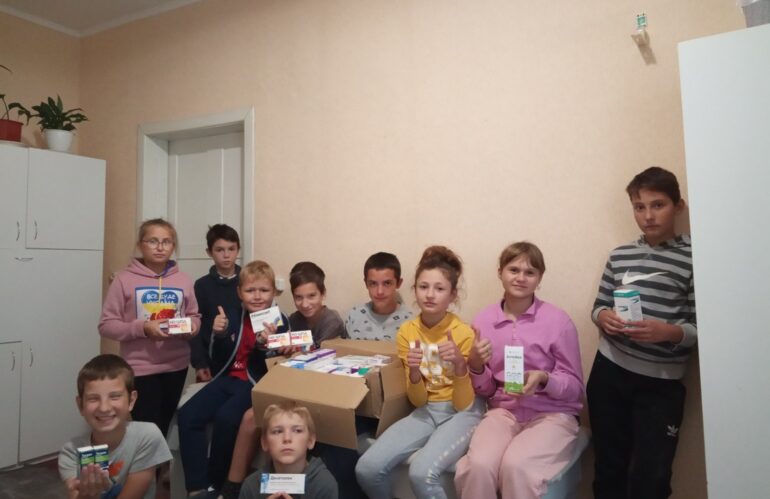 Діяльність “МАЙБУТТЯ” (10.2023) Допомога ліками для Дитячого Будинку.